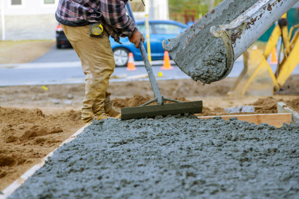 Best Concrete Sealing and Maintenance in Lindsay, TX